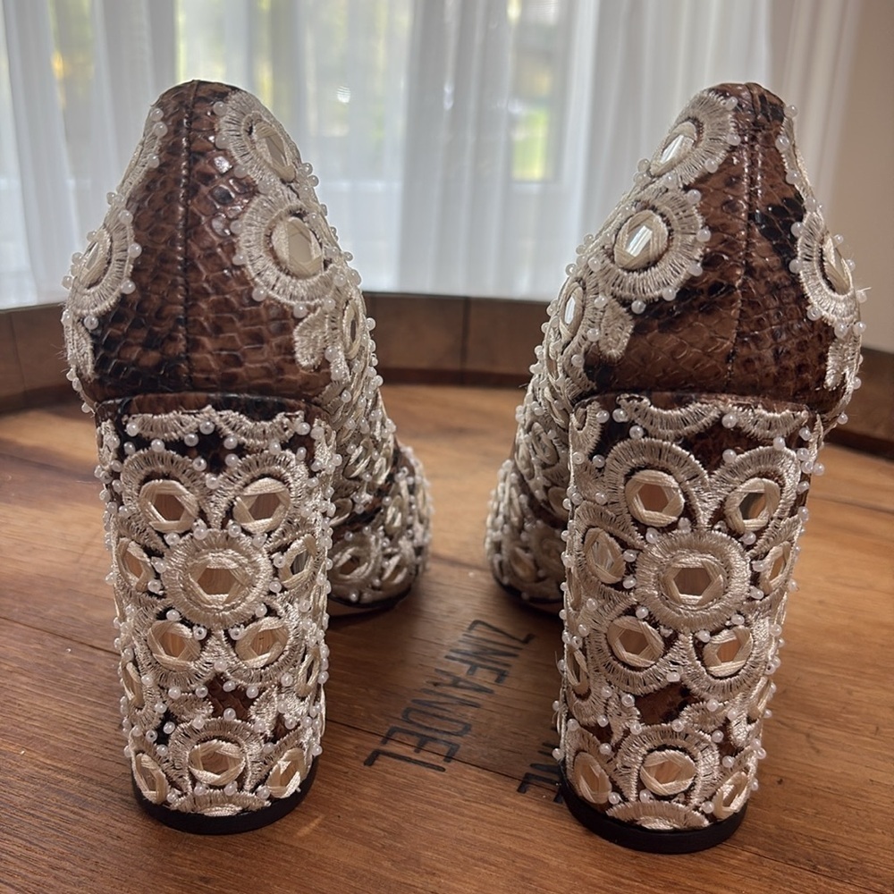Tory Burch | *2 DIFFERENT SIZED SHOES* Francesca Roccia Rhinestone Heels 6.5 & 7 - Picture 16 of 17